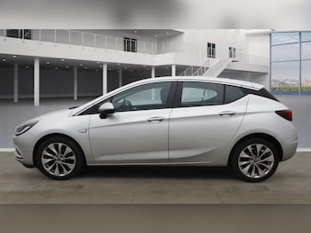 Used Vauxhall Astra 2017 for sale - 77097761: Photo