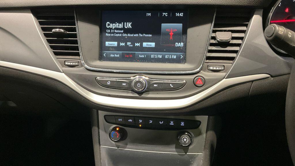 Used Vauxhall Astra 2017 for sale - 77097761: Photo 9