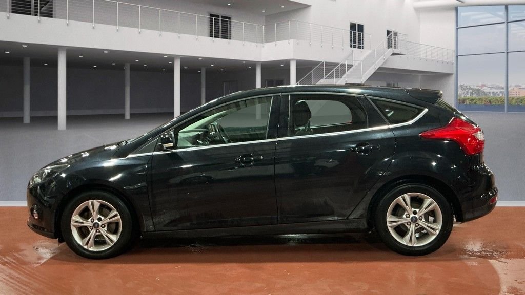 Used Ford Focus 2013 for sale - 77464058: Photo 5