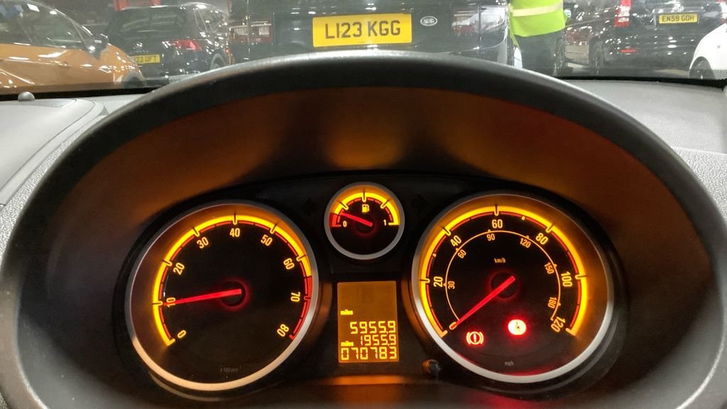 Used Vauxhall Corsa 2011 for sale - 77452018: Photo 10
