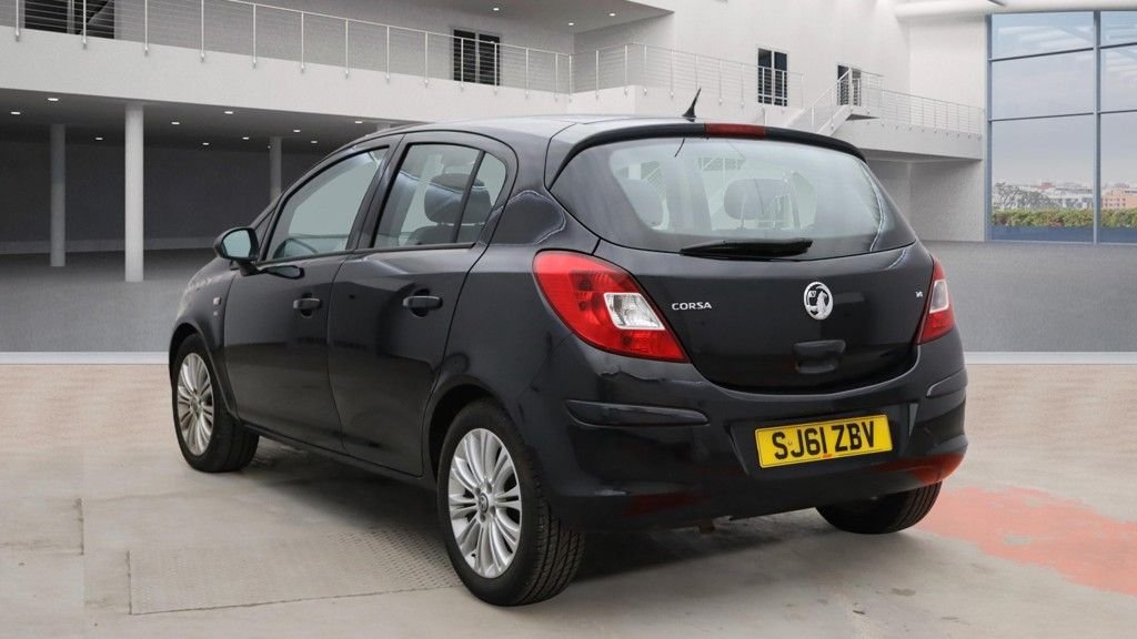 Used Vauxhall Corsa 2011 for sale - 77452018: Photo 3