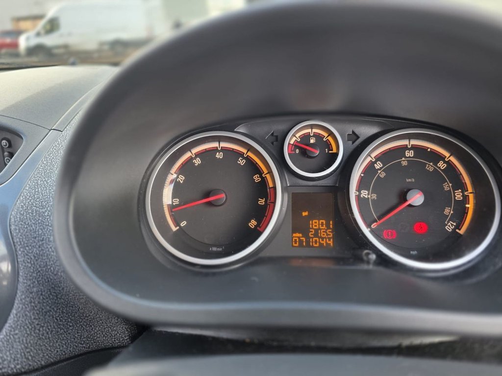 Used Vauxhall Corsa 2011 for sale - 77452018: Photo 32