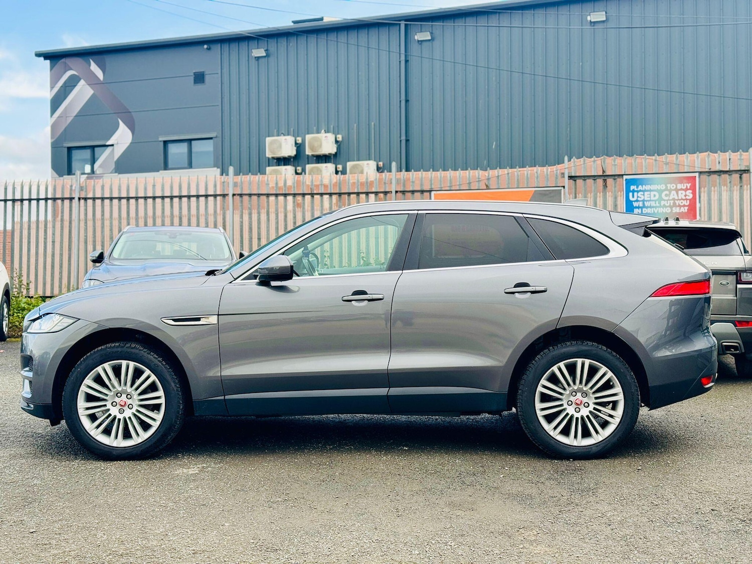 Used Jaguar F-Pace 2017 for sale - 76994575: Photo 17