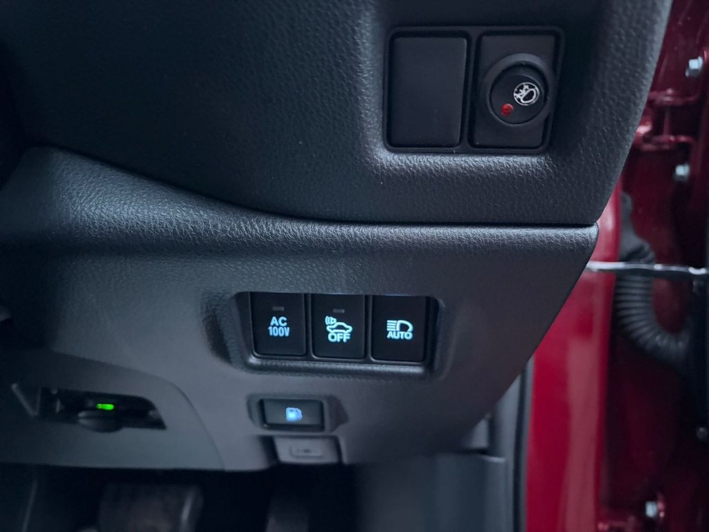 Used Toyota C-HR 2024 for sale - 77341719: Photo 15