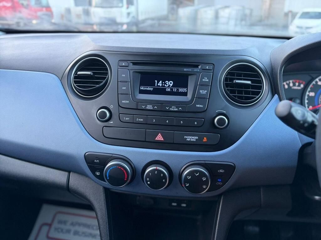 Used Hyundai i10 2015 for sale - 77147800: Photo 13