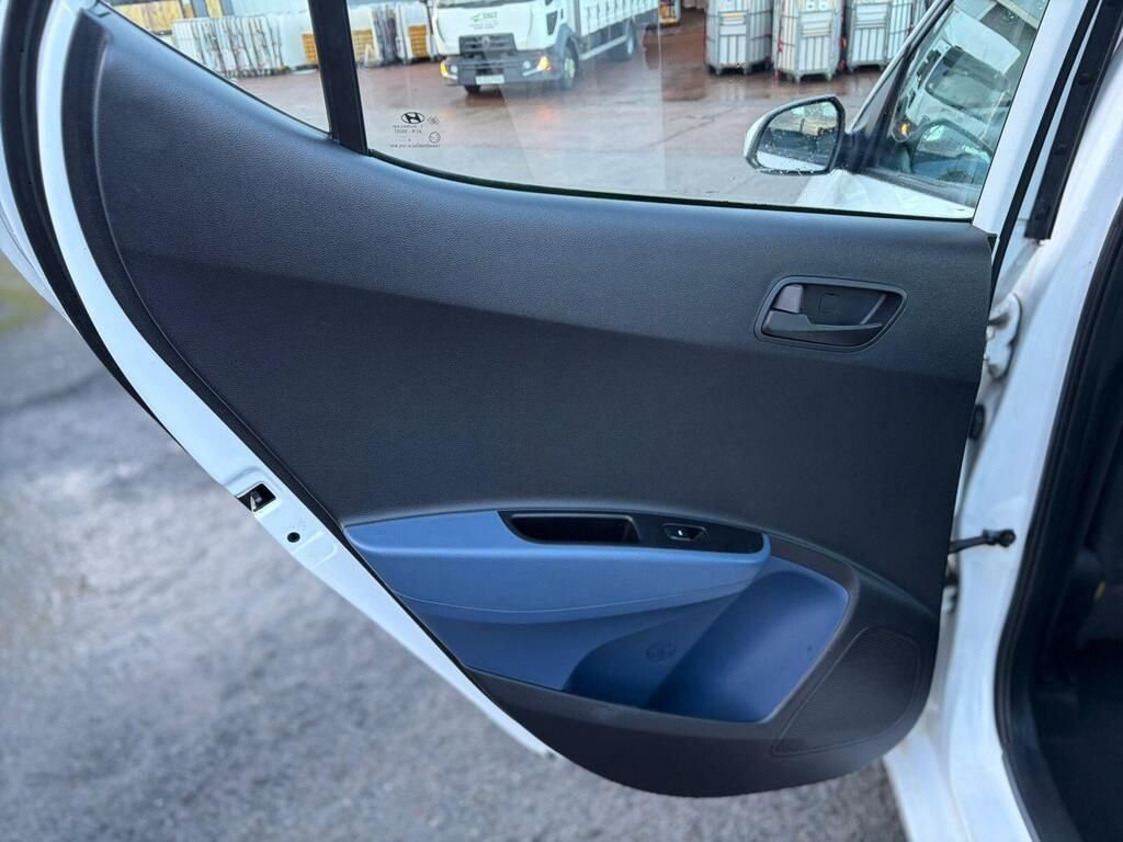 Used Hyundai i10 2015 for sale - 77147800: Photo 23