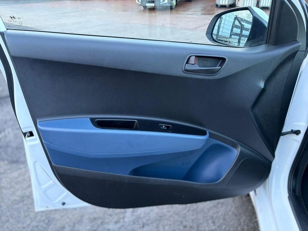 Used Hyundai i10 2015 for sale - 77147800: Photo 25