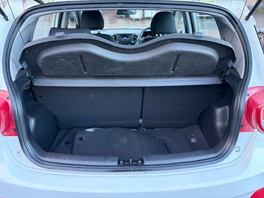 Used Hyundai i10 2015 for sale - 77147800: Photo 29