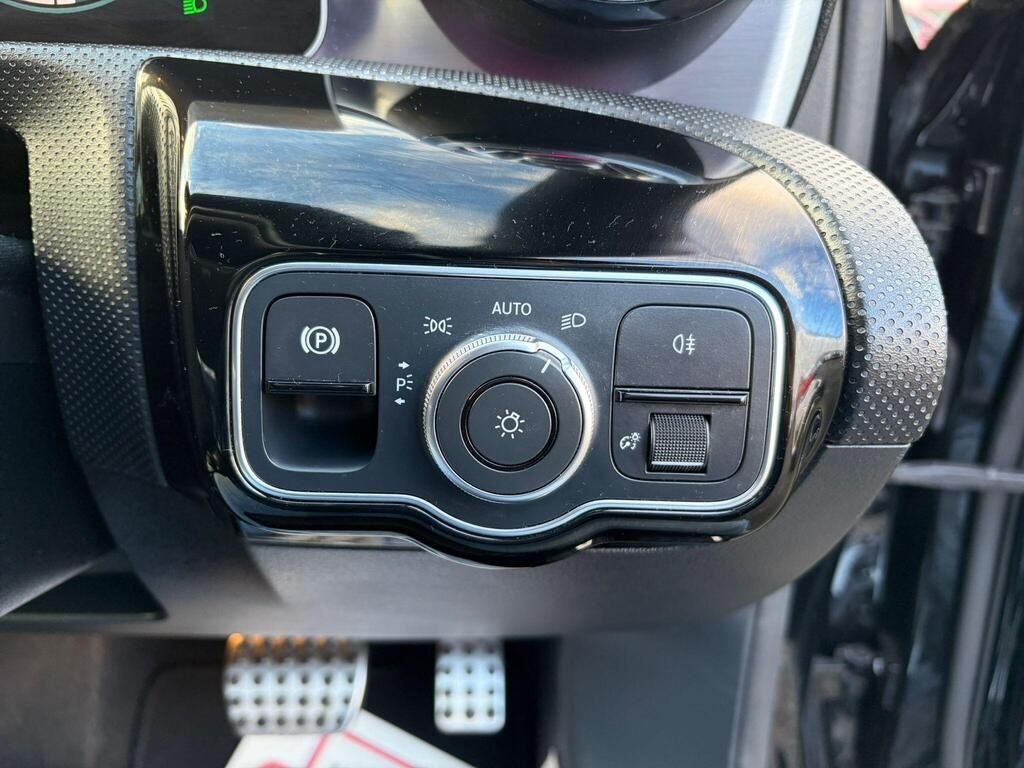 Used Mercedes-Benz A-Class 2018 for sale - 77147844: Photo 11