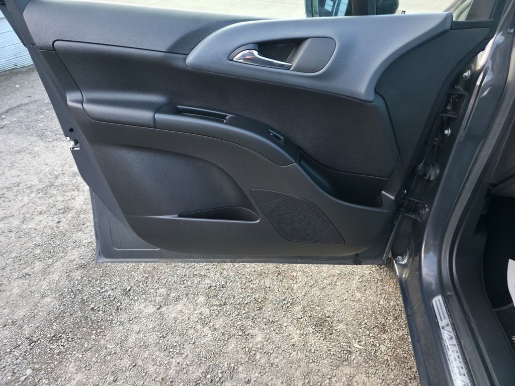 Used Vauxhall Meriva 2015 for sale - 78030628: Photo 35