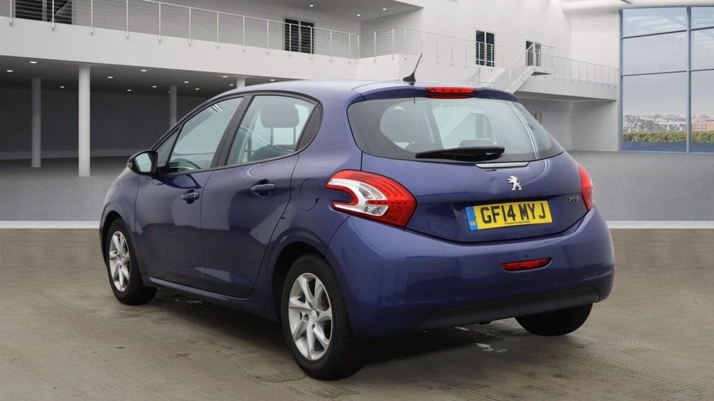 Used Peugeot 208 2014 for sale - 77734529: Photo 3