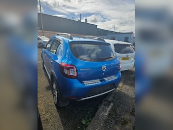 Used Dacia Sandero Stepway 2014 for sale - 78241073: Photo