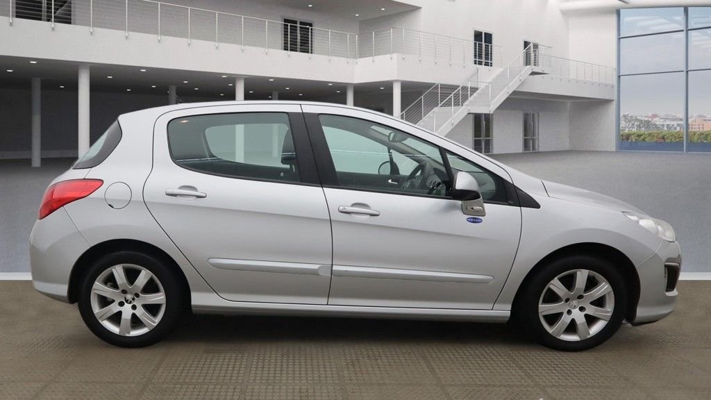 Used Peugeot 308 2013 for sale - 78097011: Photo 5
