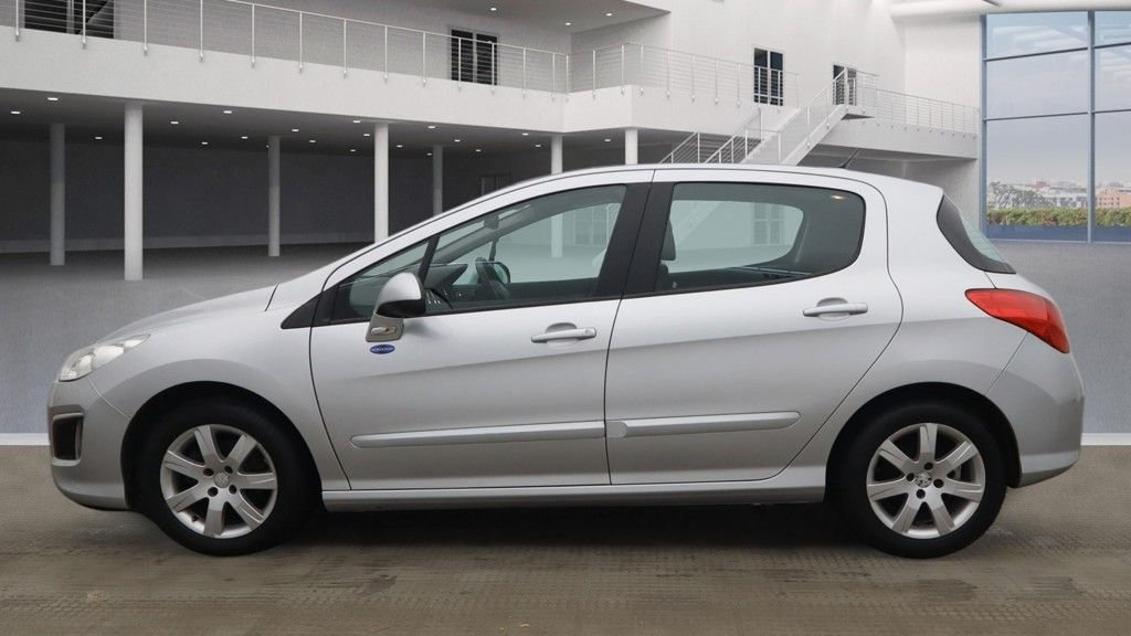 Used Peugeot 308 2013 for sale - 78097011: Photo 6