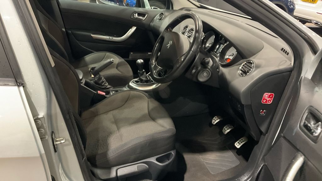 Used Peugeot 308 2013 for sale - 78097011: Photo 9