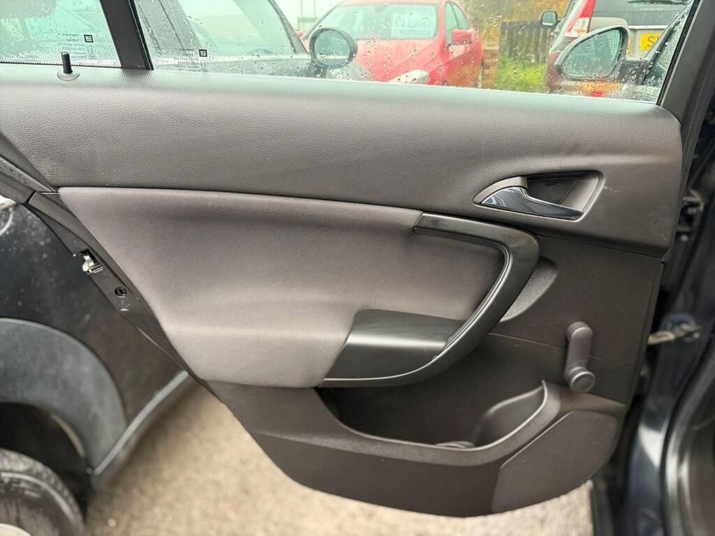 Used Vauxhall Insignia 2015 for sale - 77147831: Photo 31