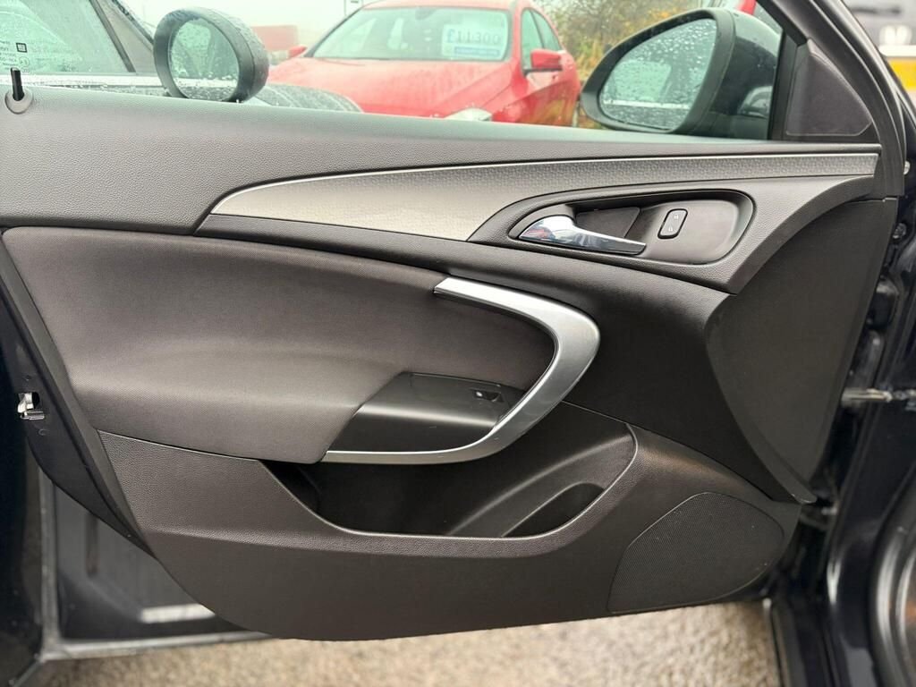 Used Vauxhall Insignia 2015 for sale - 77147831: Photo 32