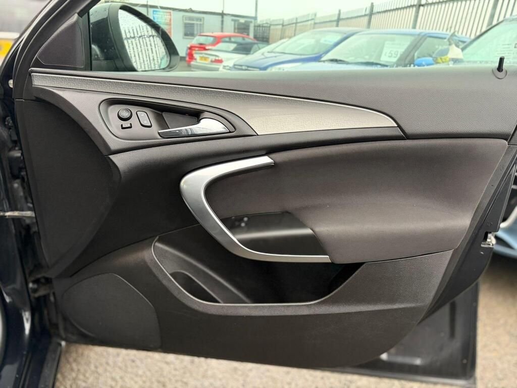 Used Vauxhall Insignia 2015 for sale - 77147831: Photo 34