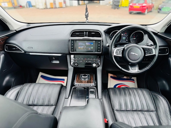 Used Jaguar F-Pace 2017 for sale - 74977687: Photo 3