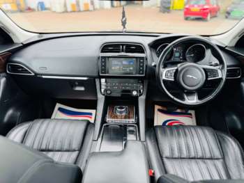 Used Jaguar F-Pace 2017 for sale - 74977687: Photo