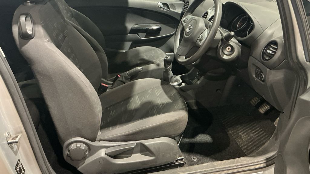 Used Vauxhall Corsa 2015 for sale - 77384306: Photo 7