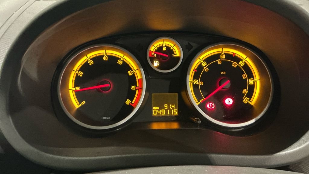 Used Vauxhall Corsa 2015 for sale - 77384306: Photo 9