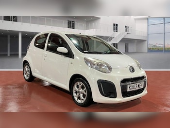 2013 (63) - 1.0i Edition 5dr