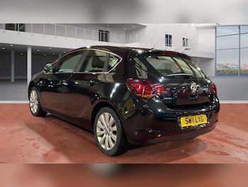 Used Vauxhall Astra 2011 for sale - 77594241: Photo