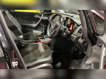 Used Vauxhall Astra 2011 for sale - 77594241: Photo