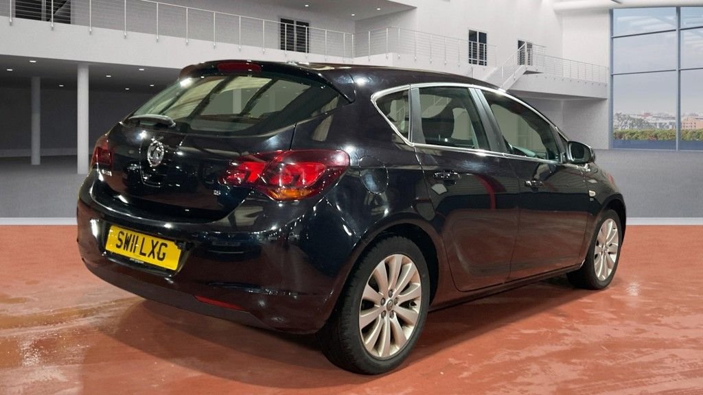 Used Vauxhall Astra 2011 for sale - 77594241: Photo 8