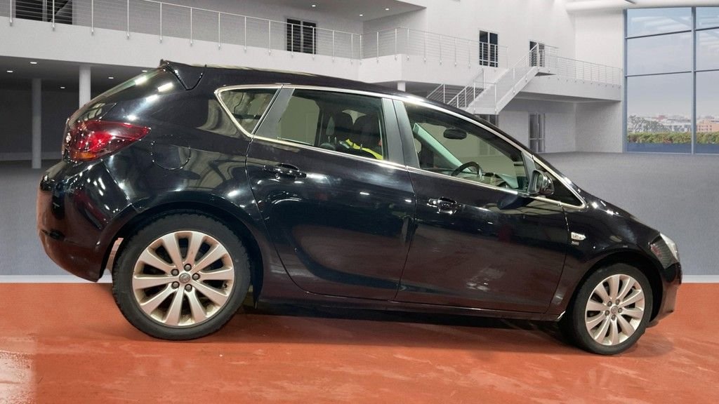 Used Vauxhall Astra 2011 for sale - 77594241: Photo 9