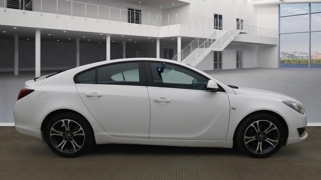 Used Vauxhall Insignia 2014 for sale - 77821071: Photo 5
