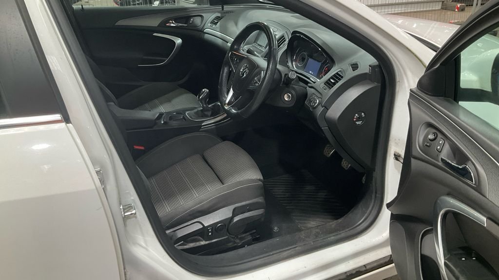 Used Vauxhall Insignia 2014 for sale - 77821071: Photo 9