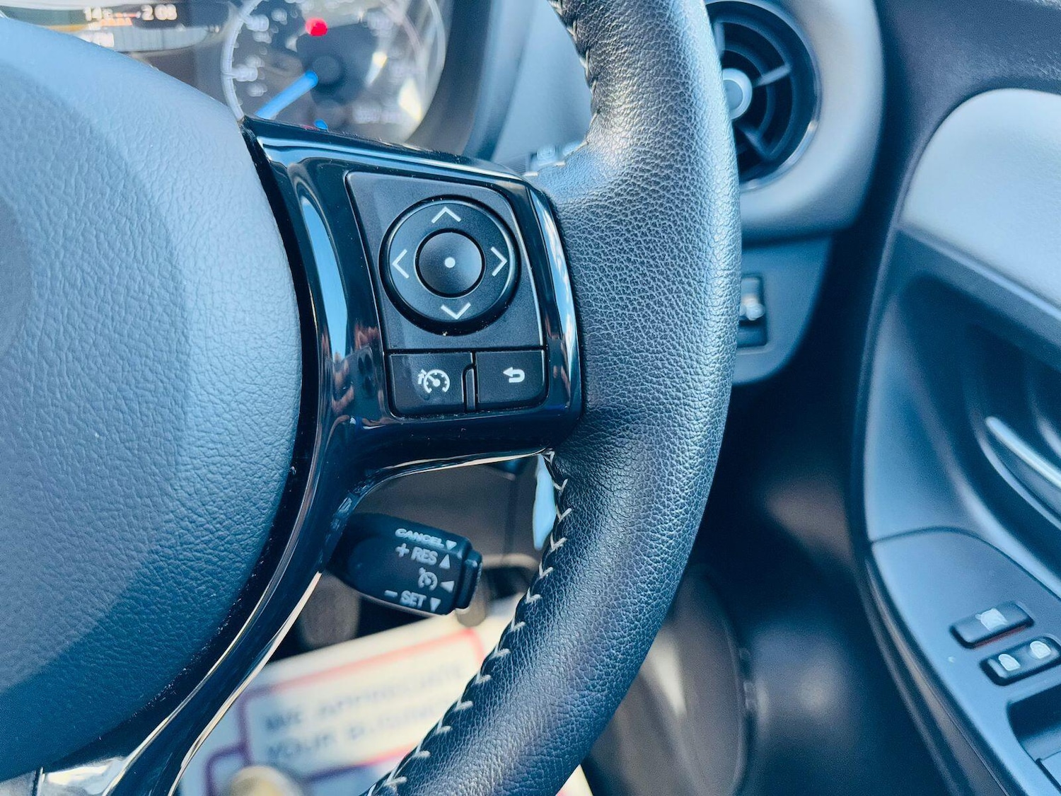 Used Toyota Yaris 2017 for sale - 76989278: Photo 15