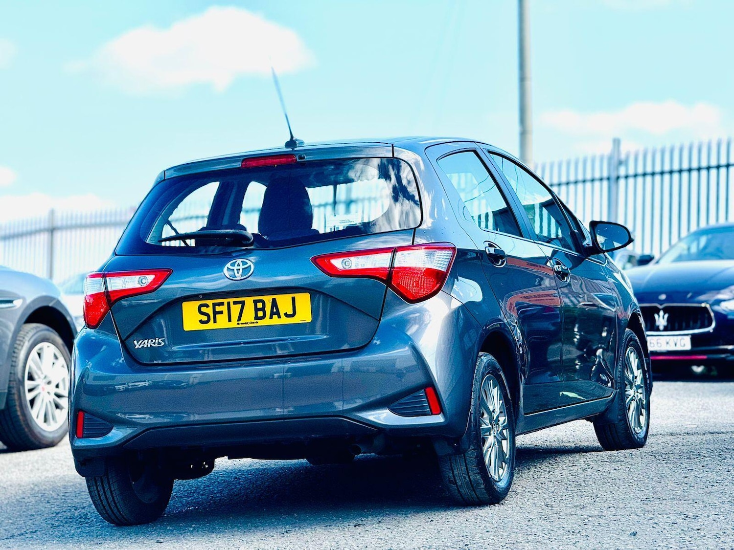 Used Toyota Yaris 2017 for sale - 76989278: Photo 33