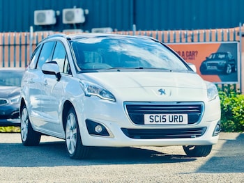 Peugeot - 5008