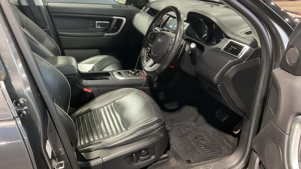 Used Land Rover Discovery Sport 2019 for sale - 77384069: Photo 4