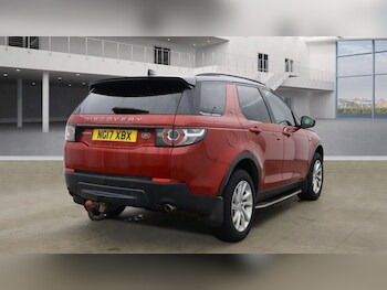 Used Land Rover Discovery Sport 2017 for sale - 78851216: Photo