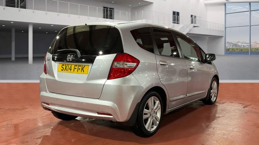 Used Honda Jazz 2014 for sale - 77498882: Photo 4