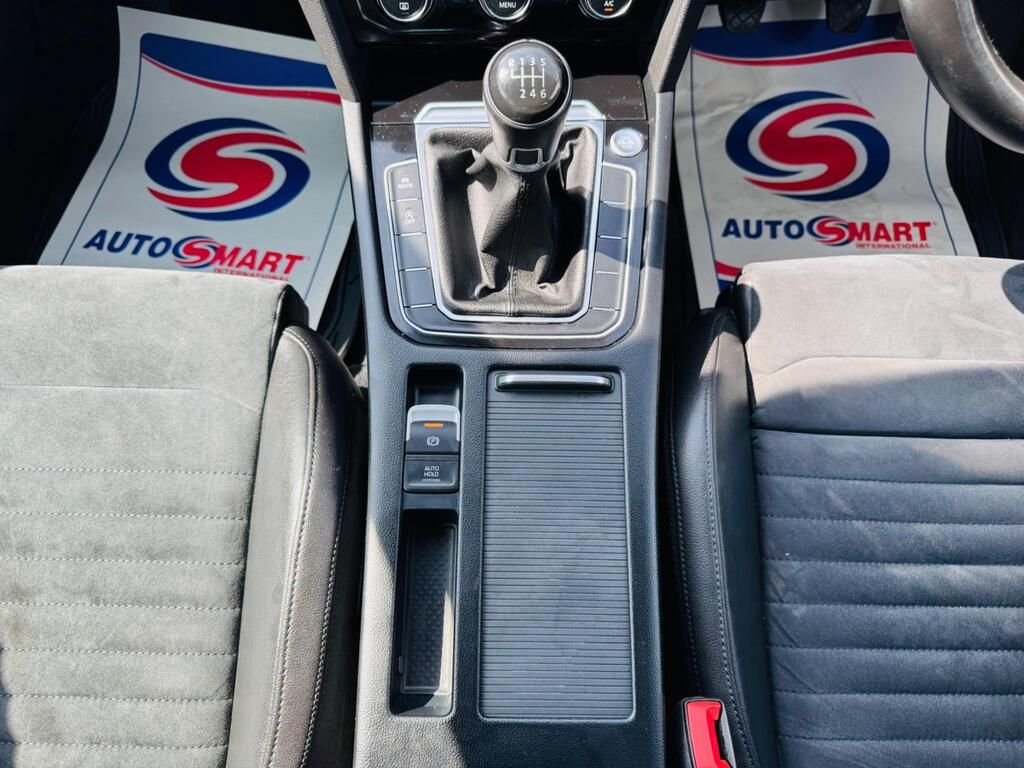 Used Volkswagen Passat 2015 for sale - 77147788: Photo 32