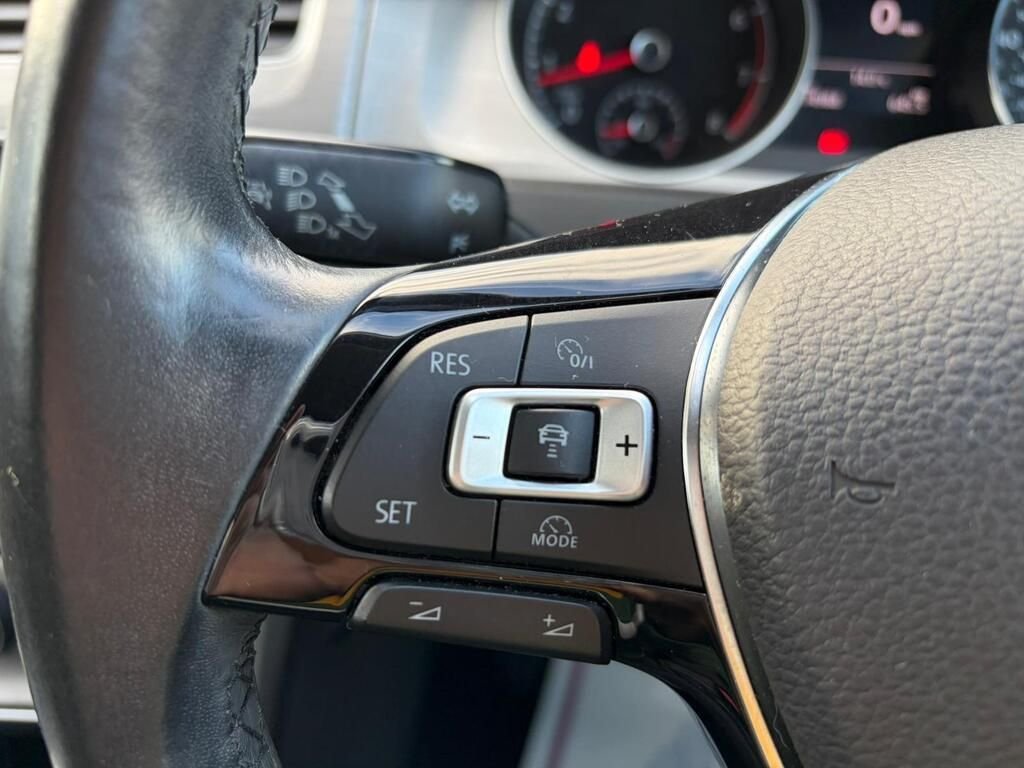 Used Volkswagen Golf 2015 for sale - 77147813: Photo 24