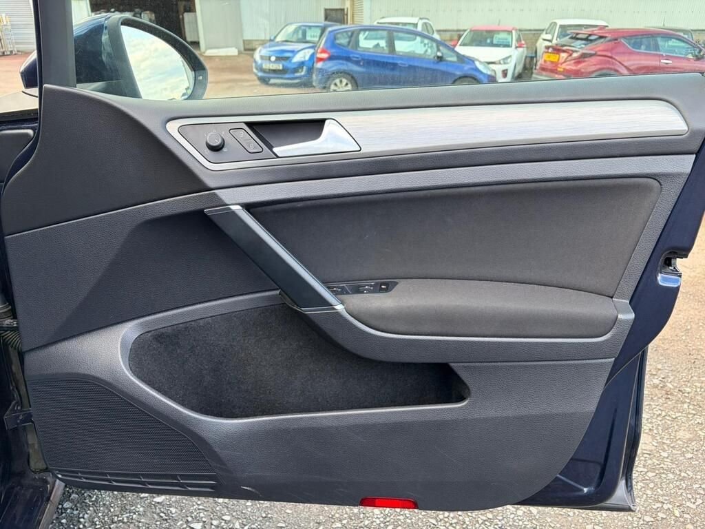 Used Volkswagen Golf 2015 for sale - 77147813: Photo 26