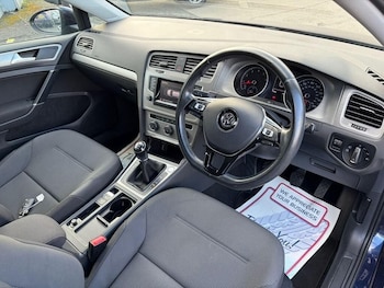 Used Volkswagen Golf 2015 for sale - 77147813: Photo