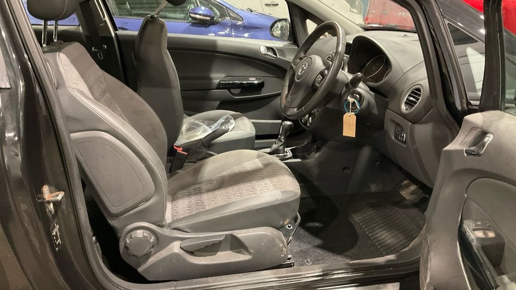 Used Vauxhall Corsa 2013 for sale - 77464238: Photo 9