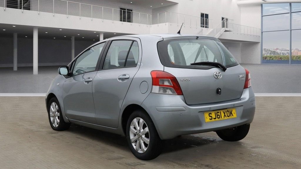 Used Toyota Yaris 2011 for sale - 77422456: Photo 3