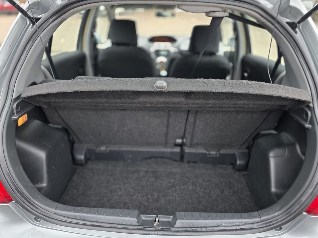 Used Toyota Yaris 2011 for sale - 77422456: Photo 31