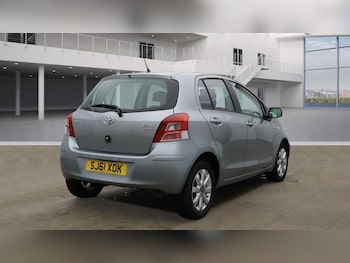 Used Toyota Yaris 2011 for sale - 77422456: Photo