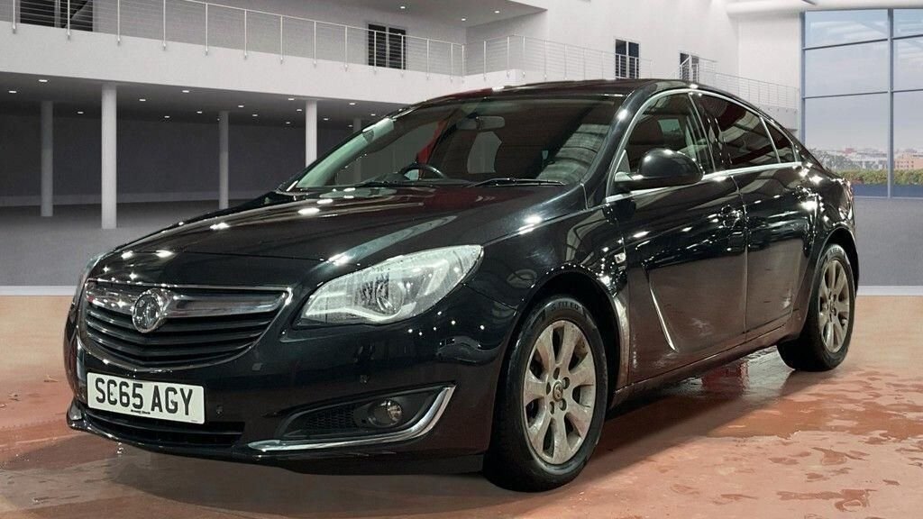 Used Vauxhall Insignia 2015 for sale - 77147818: Photo 2