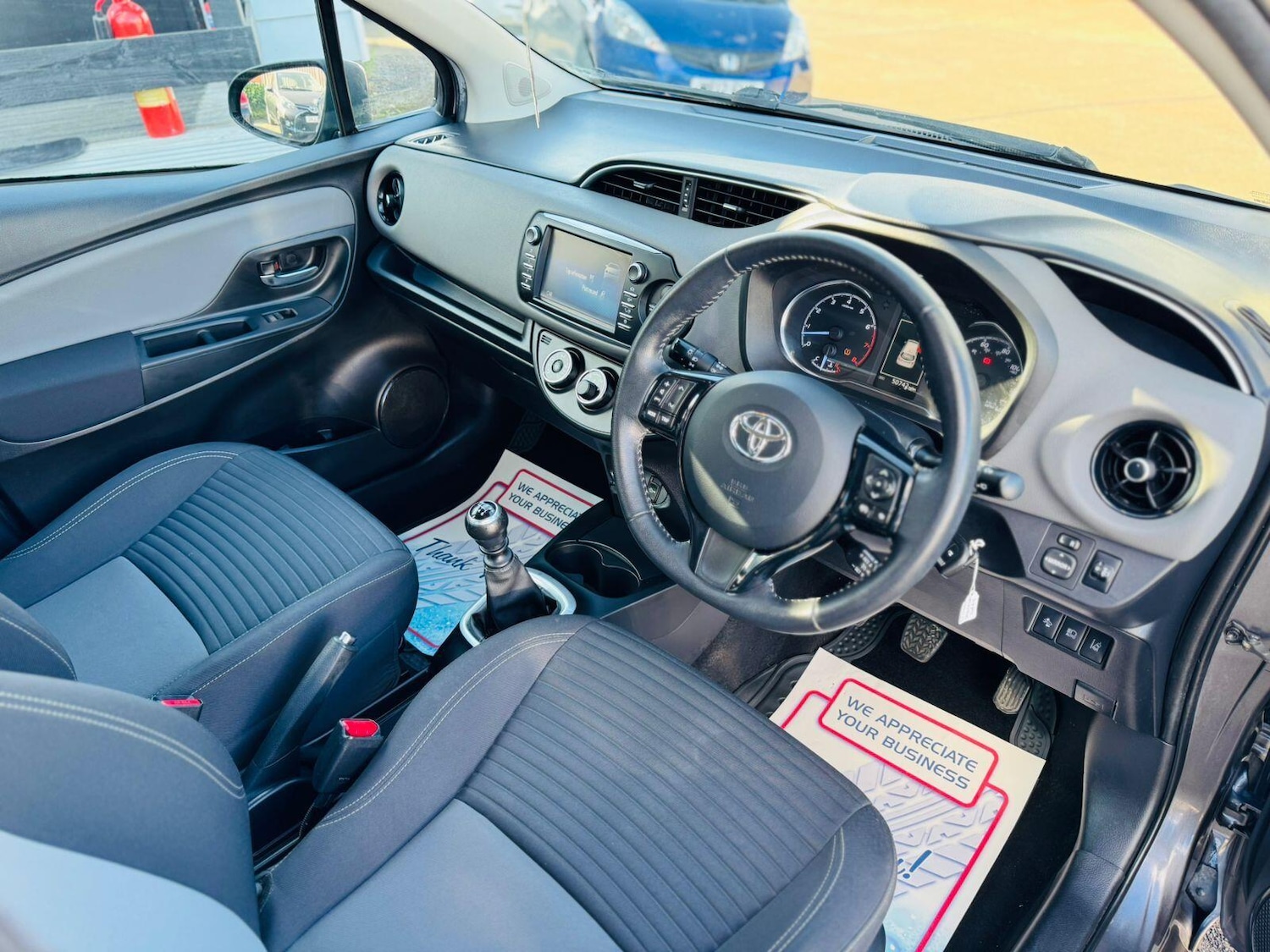 Used Toyota Yaris 2017 for sale - 76031520: Photo 7
