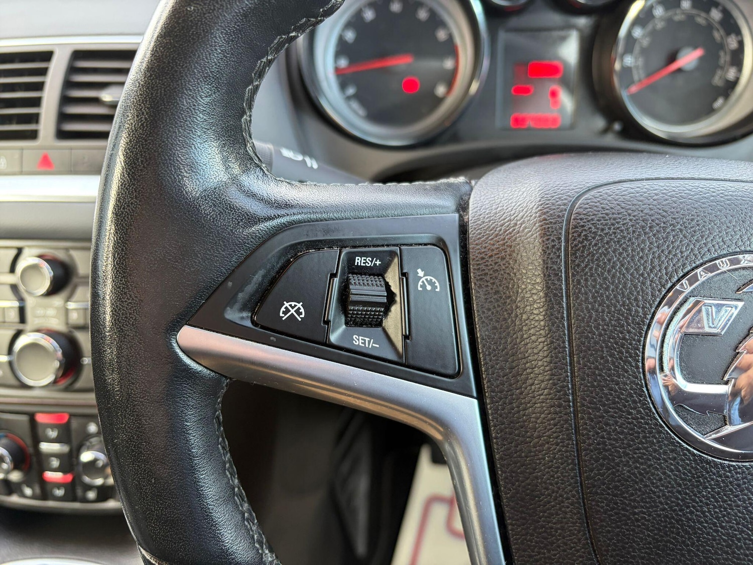 Used Vauxhall Meriva 2015 for sale - 76996262: Photo 19